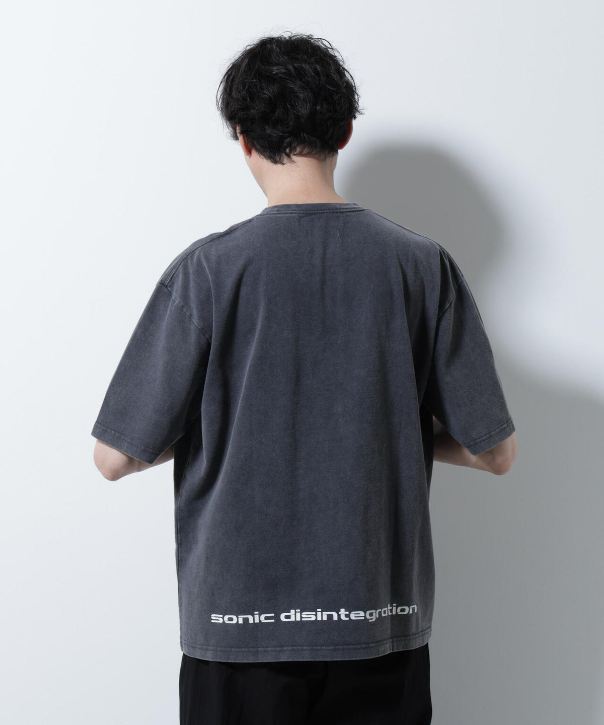 「A-C-Z」ピグメントグラフィックTシャツ 半袖