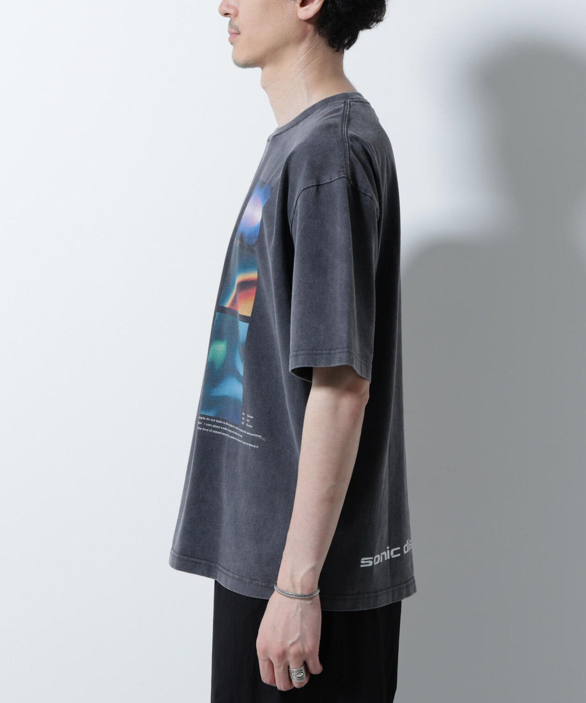 「A-C-Z」ピグメントグラフィックTシャツ 半袖