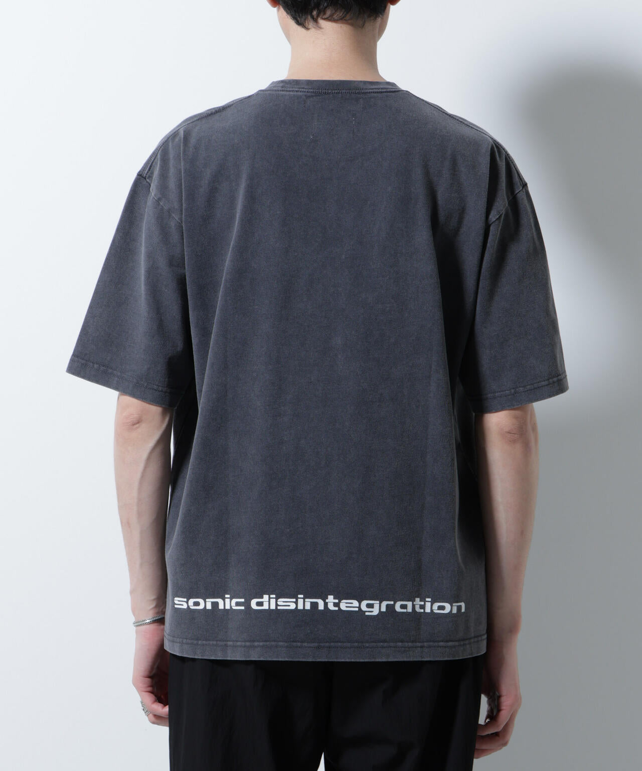 「A-C-Z」ピグメントグラフィックTシャツ 半袖