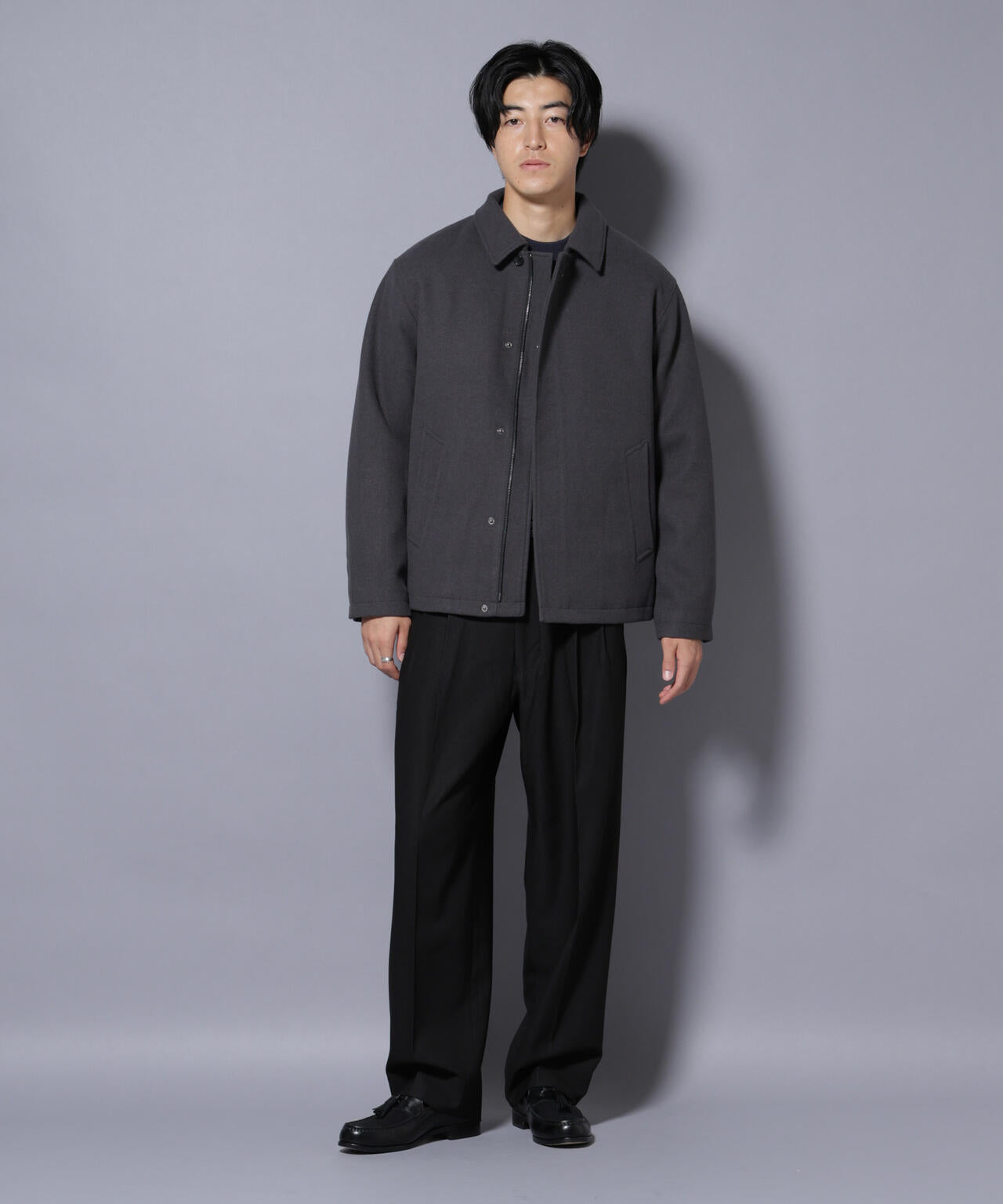 2タックテーパードスラックス