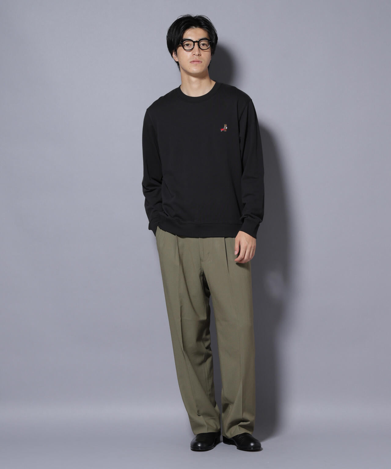 2タックテーパードスラックス