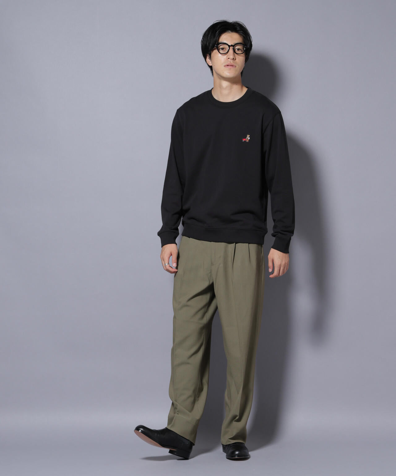 2タックテーパードスラックス