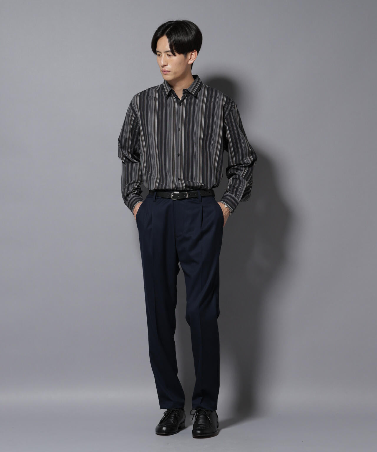 微起毛1タックテーパードパンツ