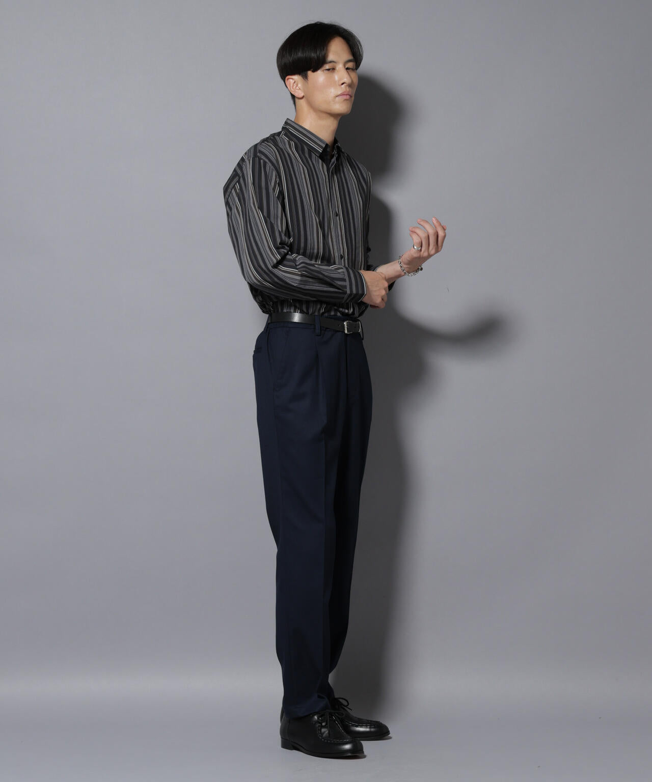 微起毛1タックテーパードパンツ