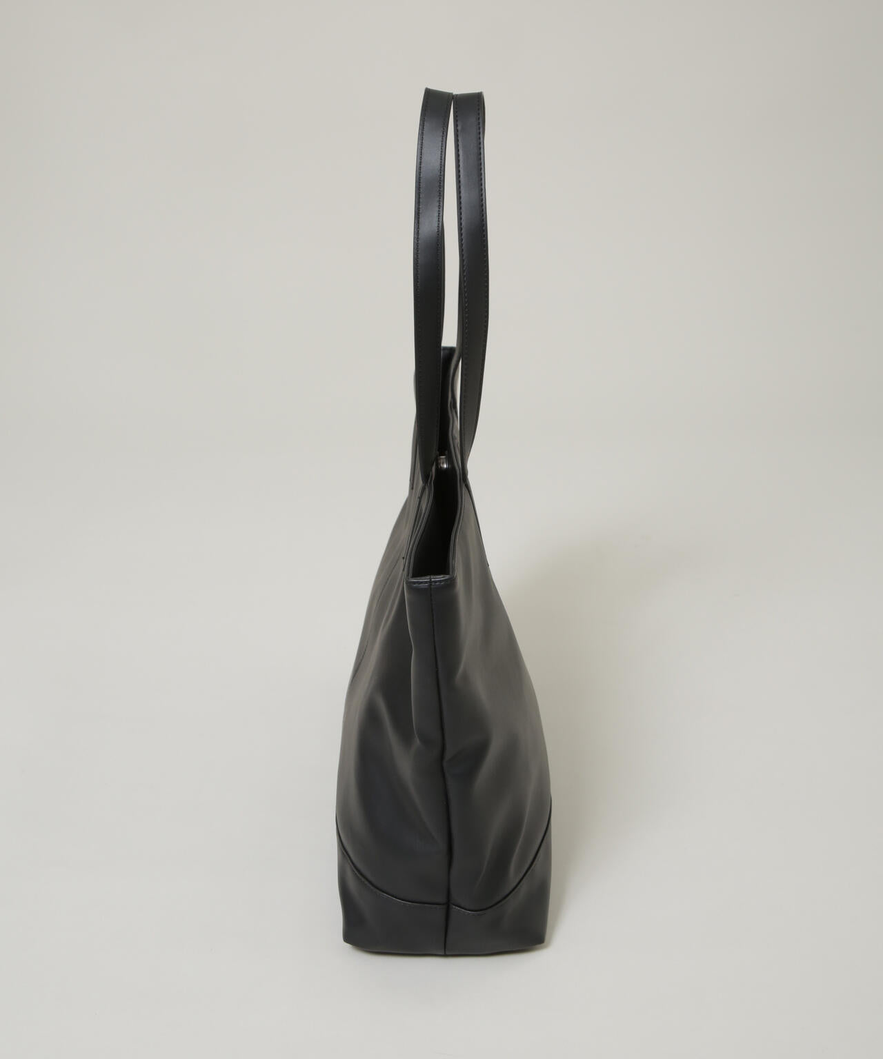 WEB限定/シンセティックレザートートバック