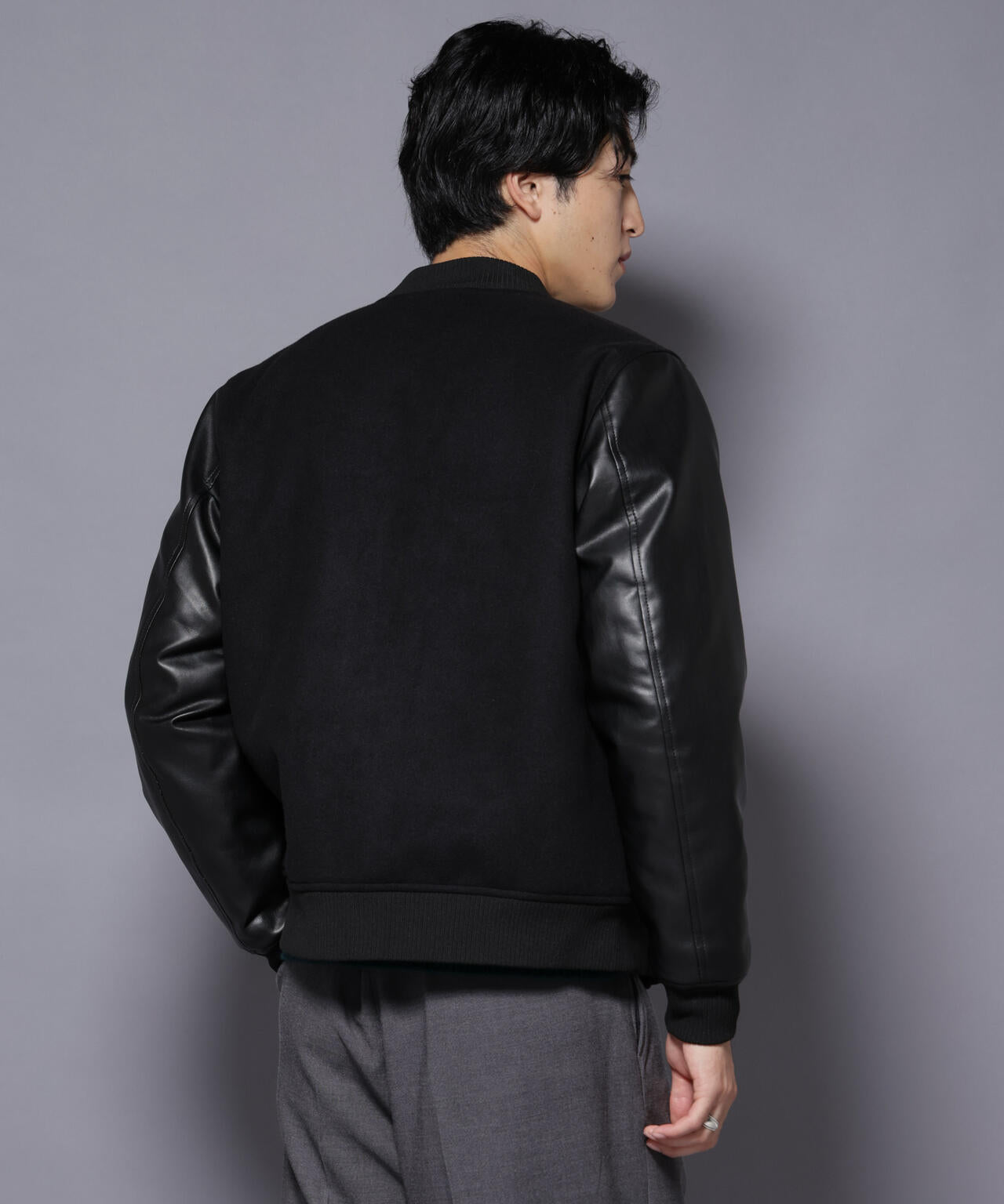 フェイクレザースタジャン