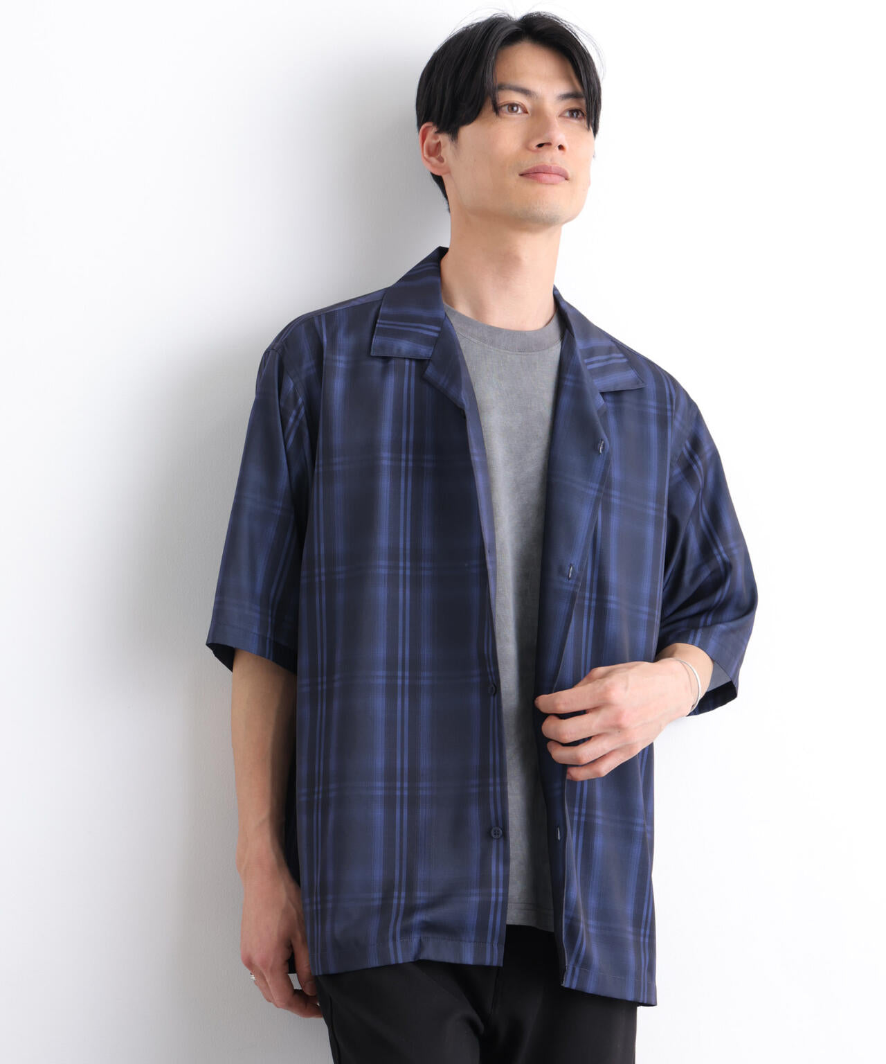 180cm B:88 W:75 H:92 着用サイズ:L