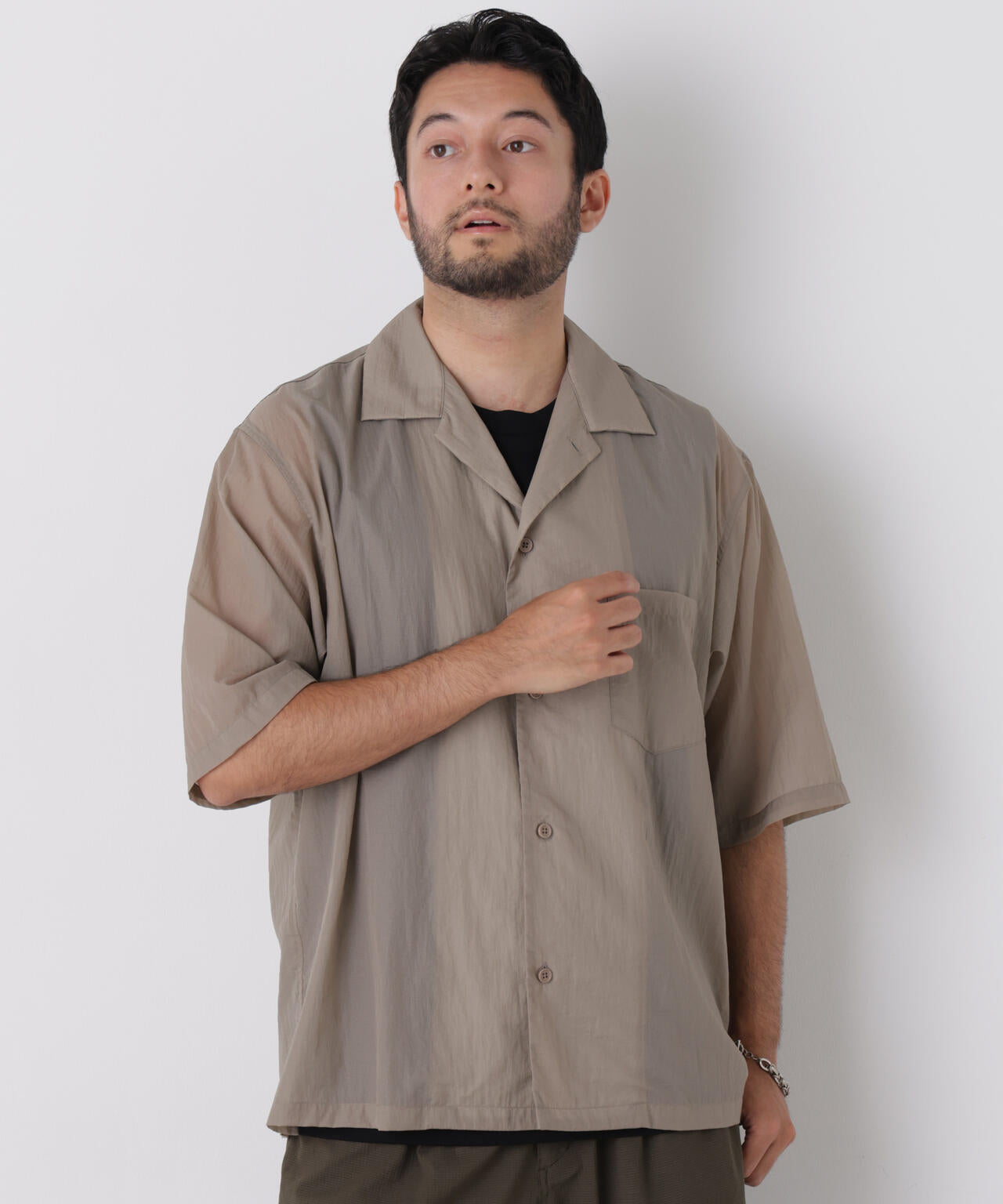 180cm B:89 W:70 H:91 着用サイズ:L