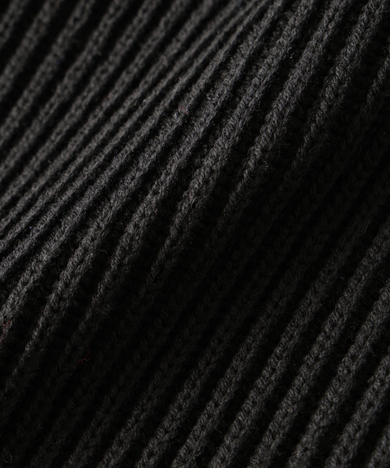 コットンMIXバルキーモックネックニット