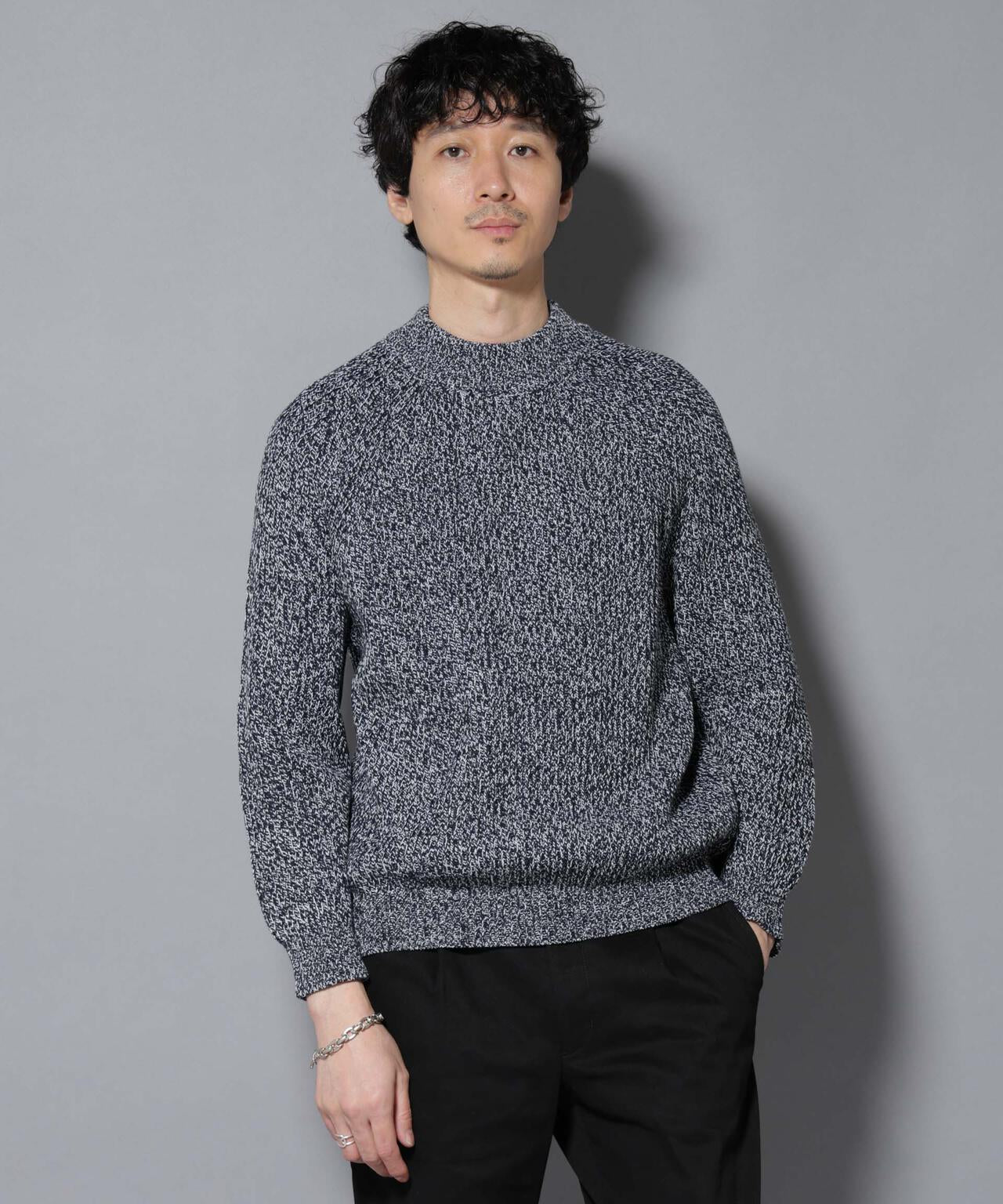 コットンMIXバルキーモックネックニット