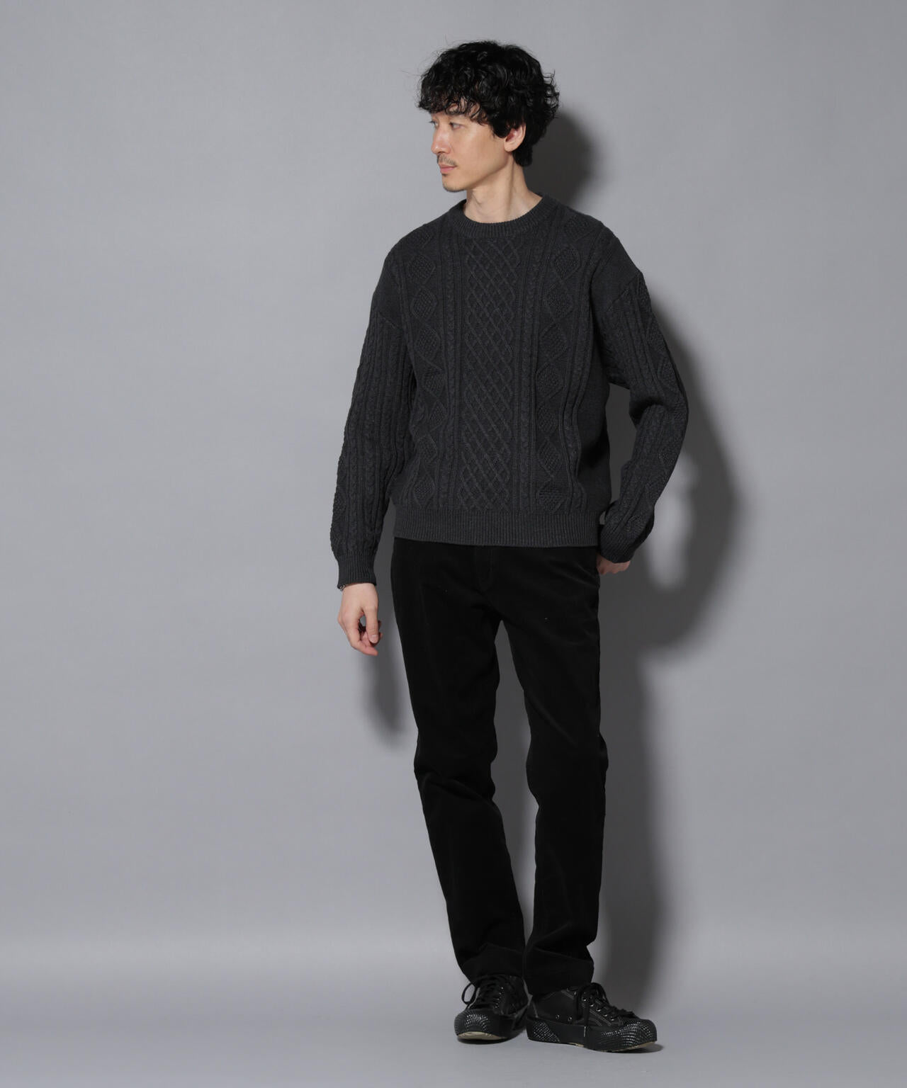 コットンMIXバルキーケーブルニット