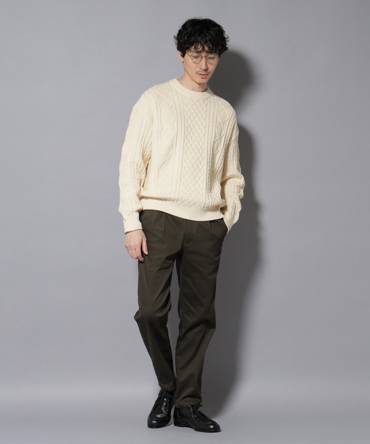 コットンMIXバルキーケーブルニット