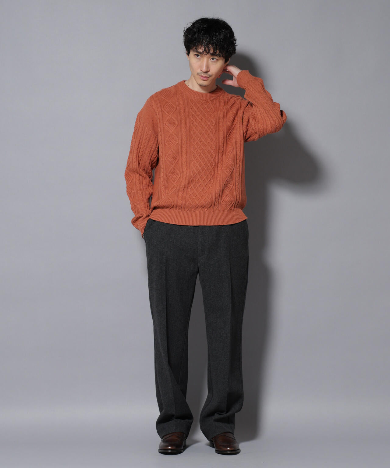 コットンMIXバルキーケーブルニット