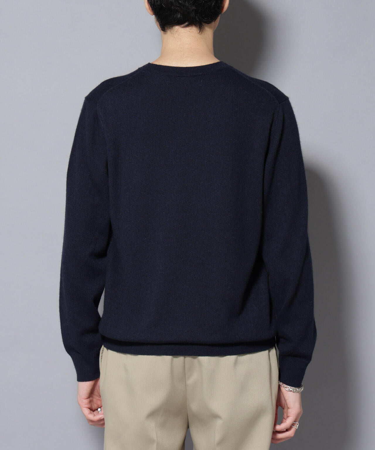 カシミヤミックスクルーネックニット