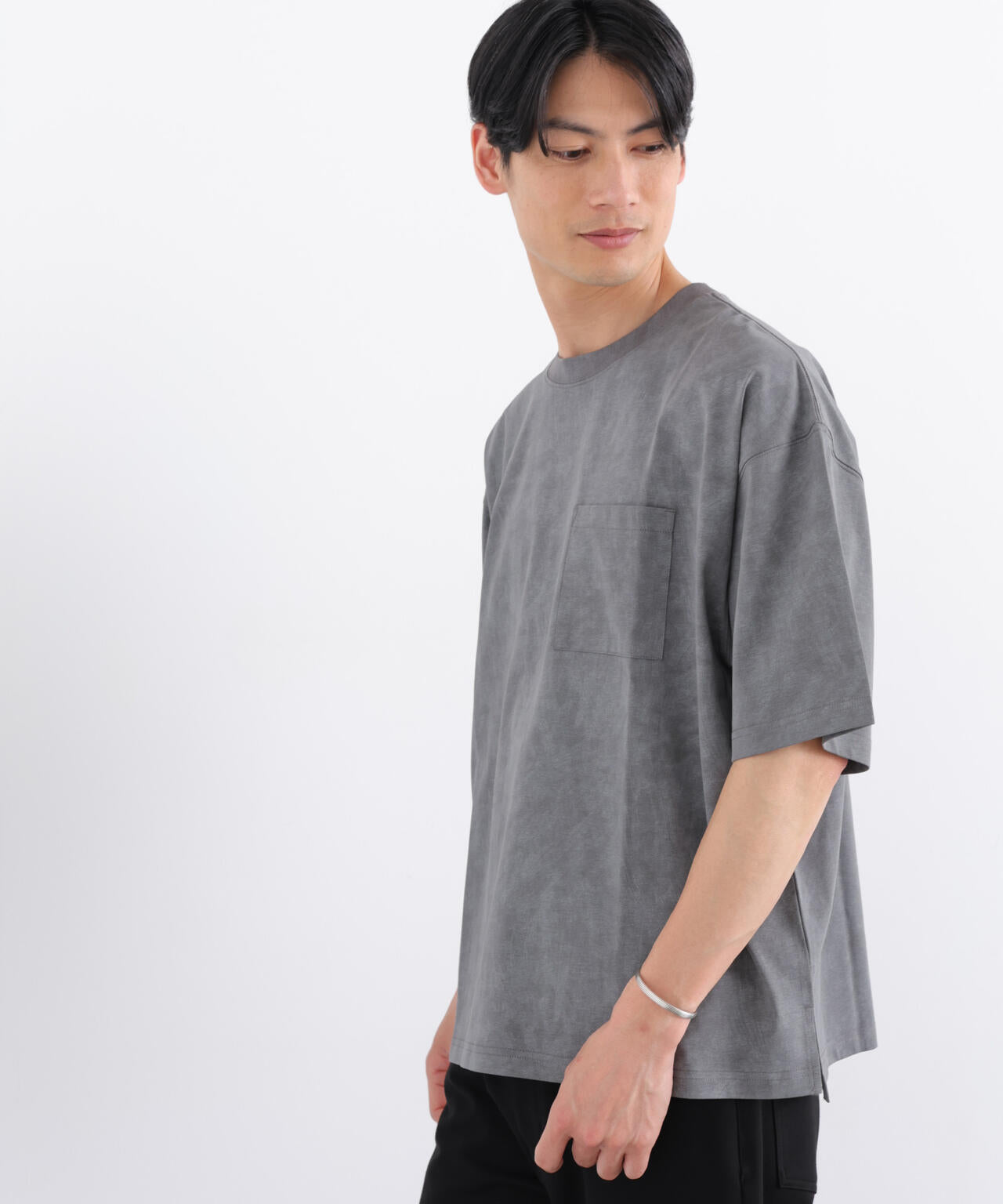 180cm B:88 W:75 H:92 着用サイズ:L