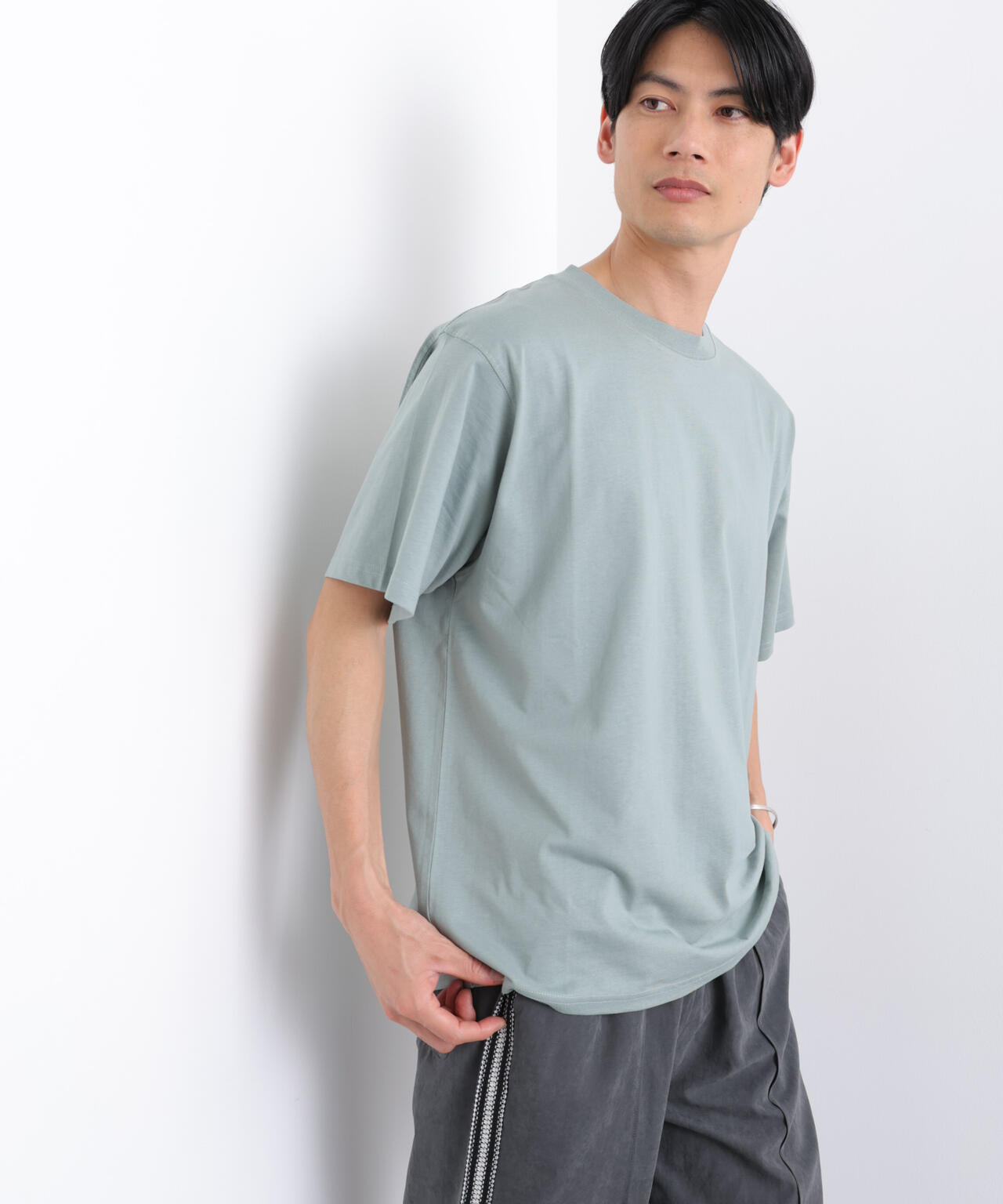 180cm B:88 W:75 H:92 着用サイズ:L