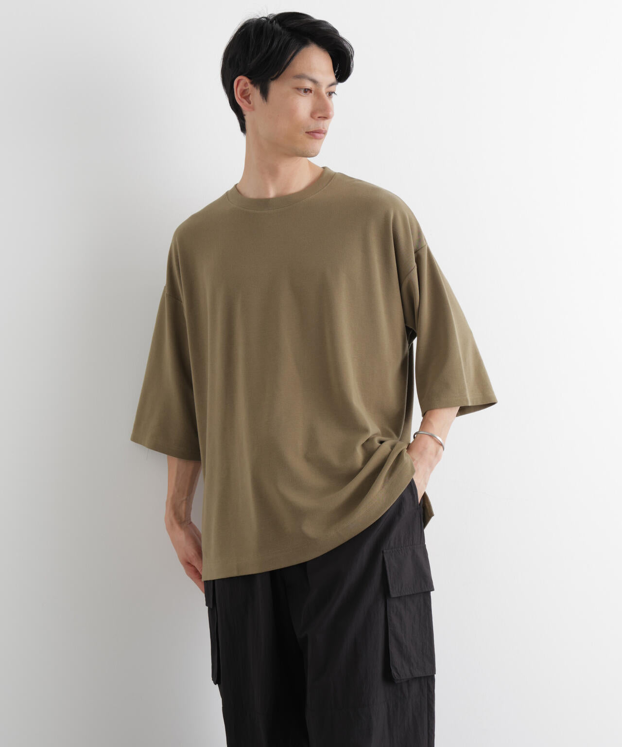 180cm B:88 W:75 H:92 着用サイズ:L