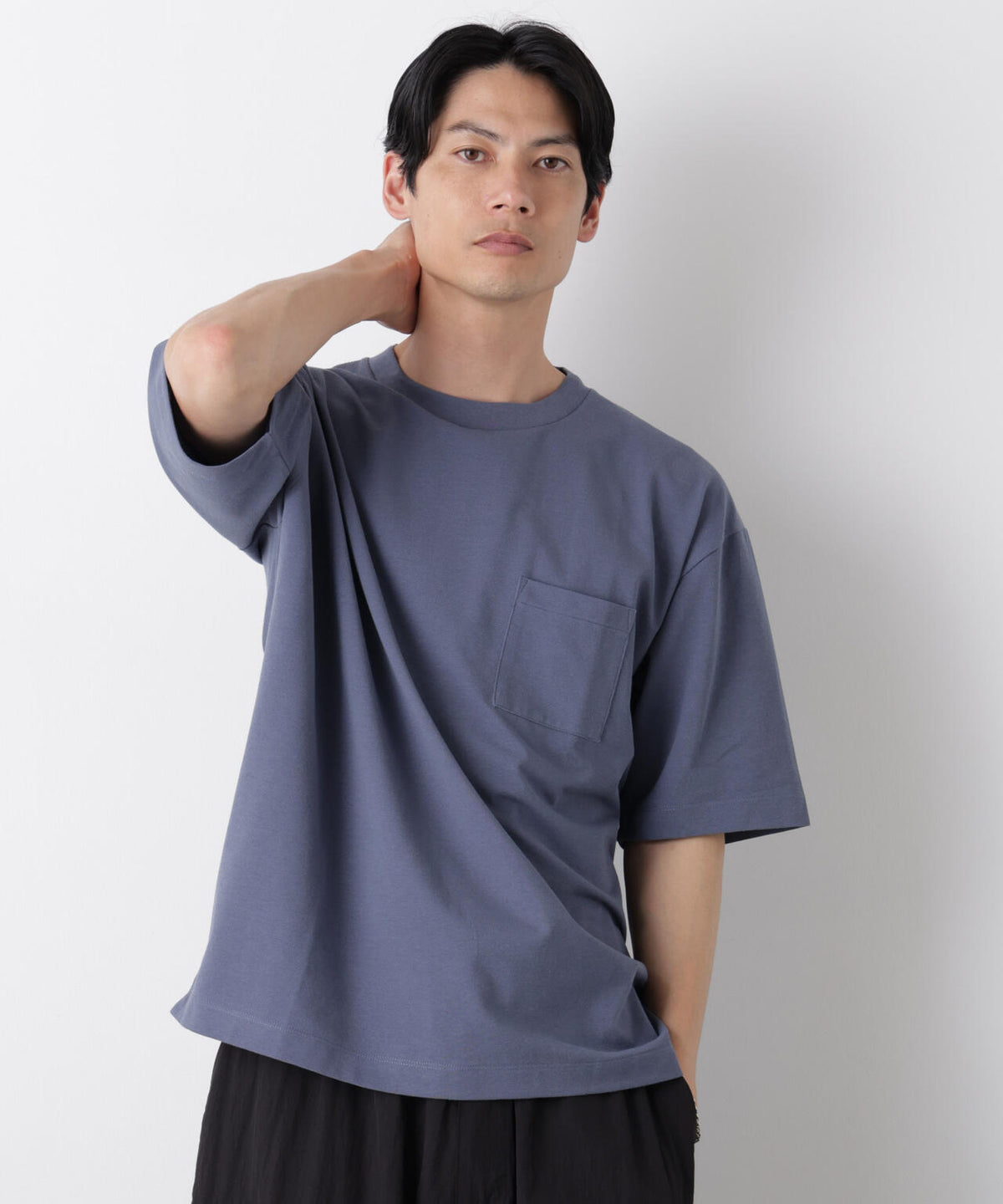 180cm B:88 W:75 H:92 着用サイズ:L