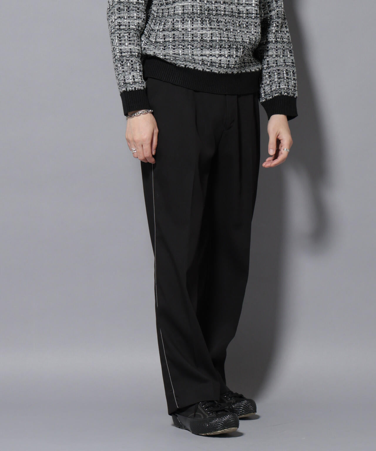 ウォーム側章ストレートスラックス