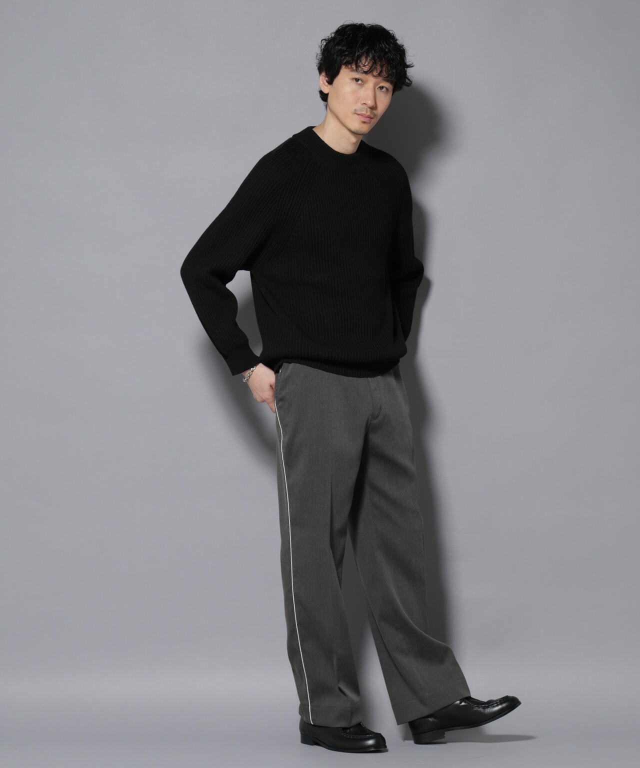 ウォーム側章ストレートスラックス