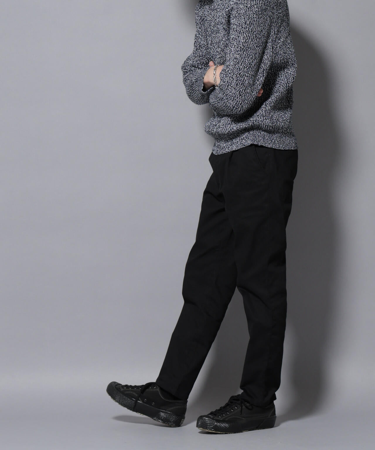 ストレッチコンパクトテーパード