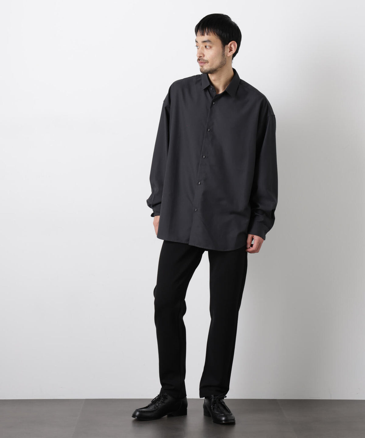 ストレッチ5Pテーパードパンツ