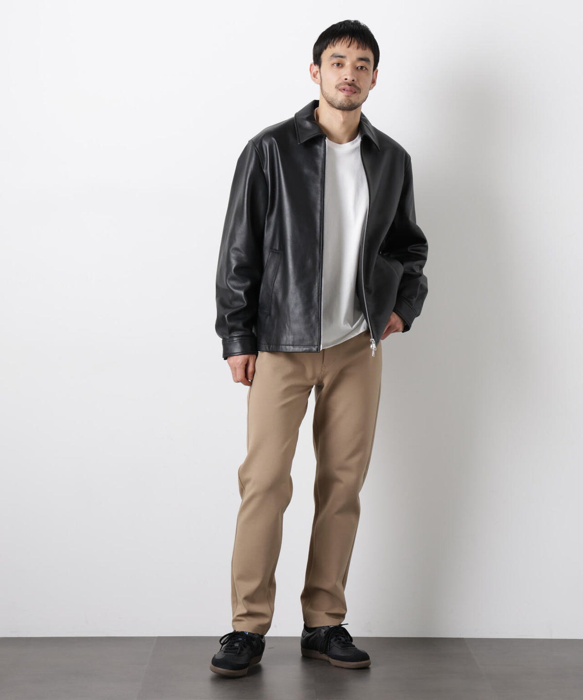 ストレッチ5Pテーパードパンツ