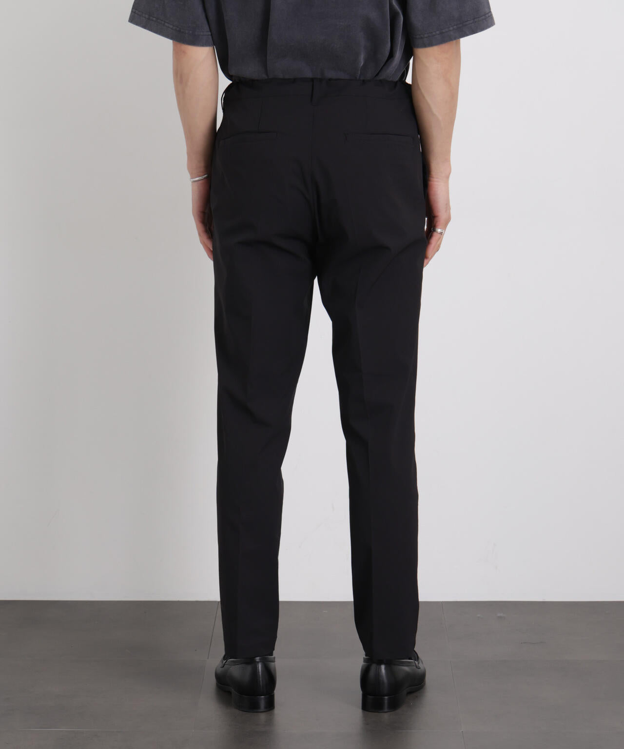 ナイロンドビーストレッチスラックス