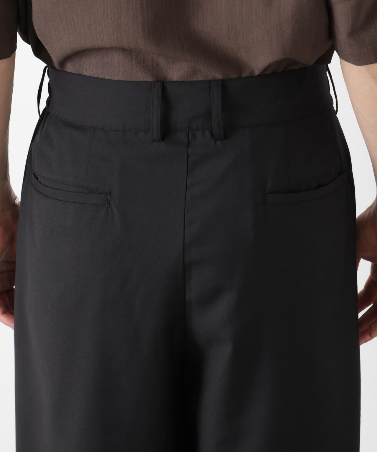 ビッグドレープ ショートパンツ