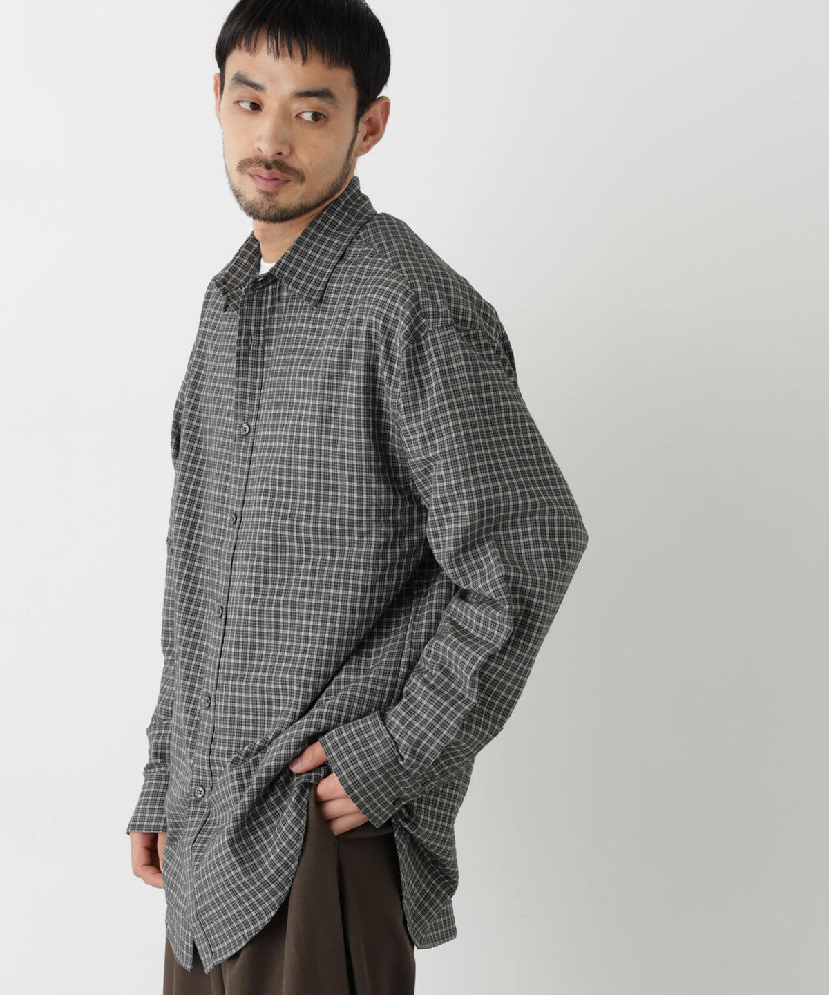 180cm B:89 W:70 H:91 着用サイズ:L