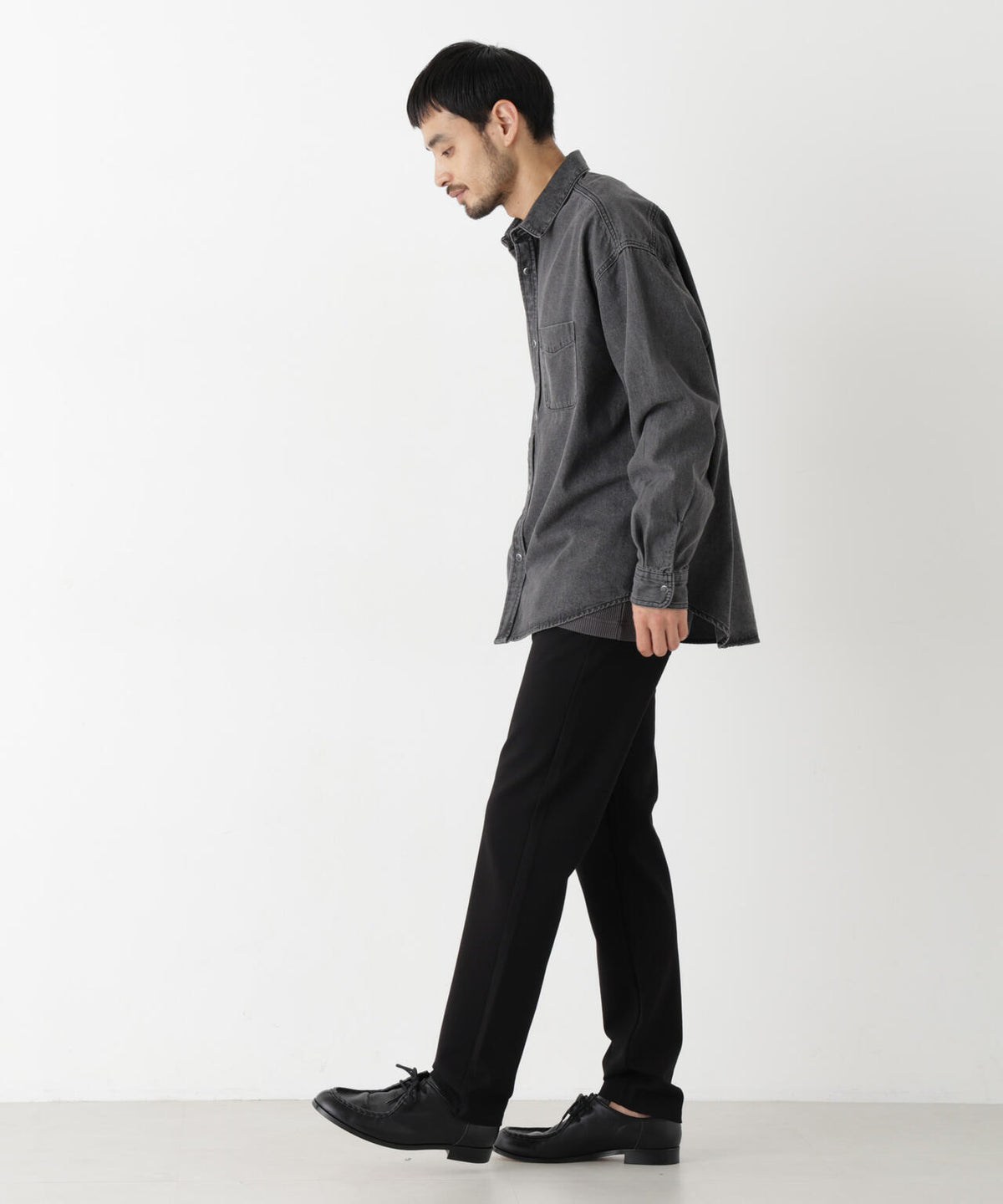 ストレッチ5Pテーパードパンツ