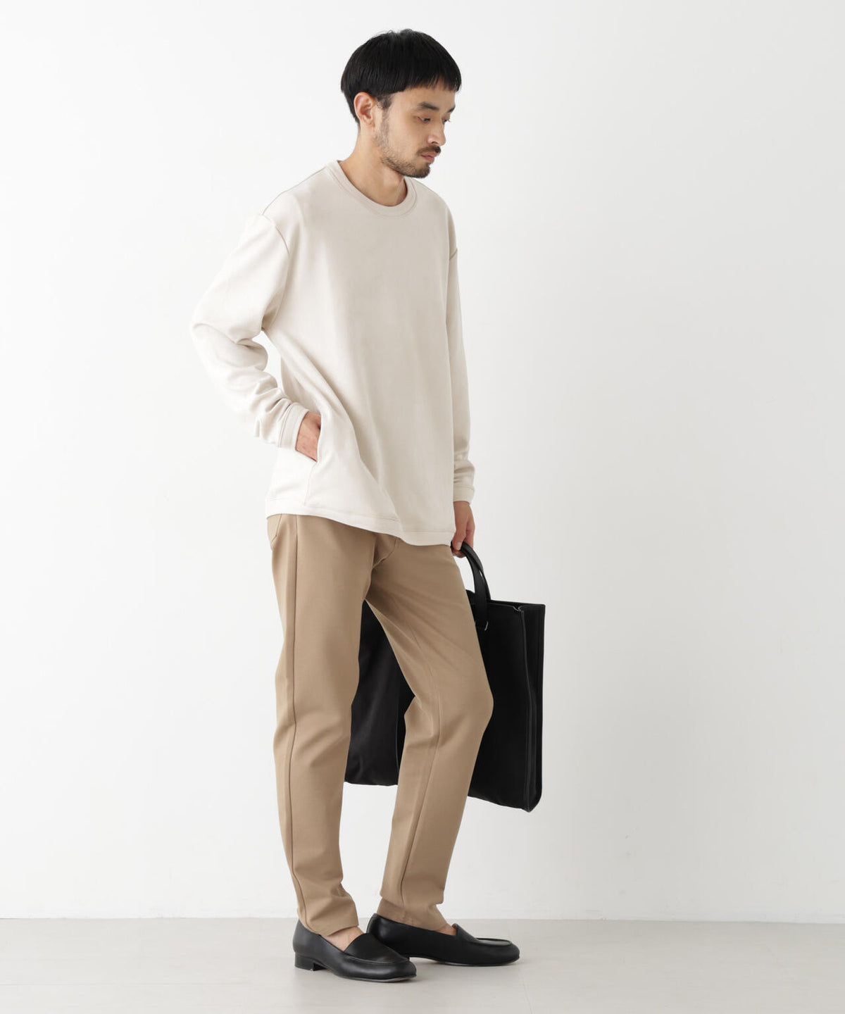 ストレッチ5Pテーパードパンツ