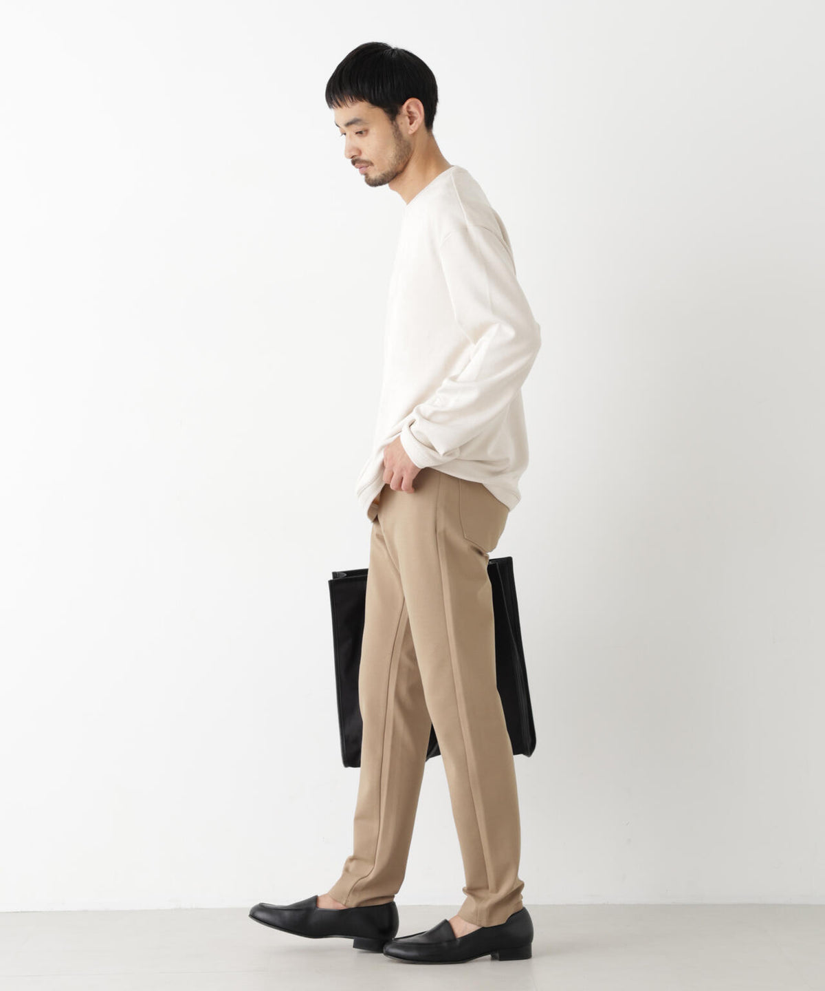 ストレッチ5Pテーパードパンツ