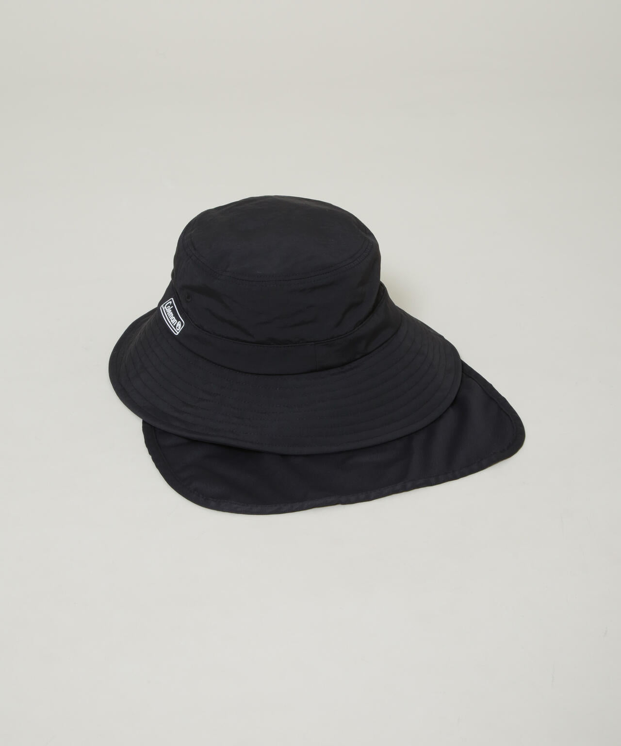 Coleman/タフタシェード付き アドベンチャーハット DARKROOM