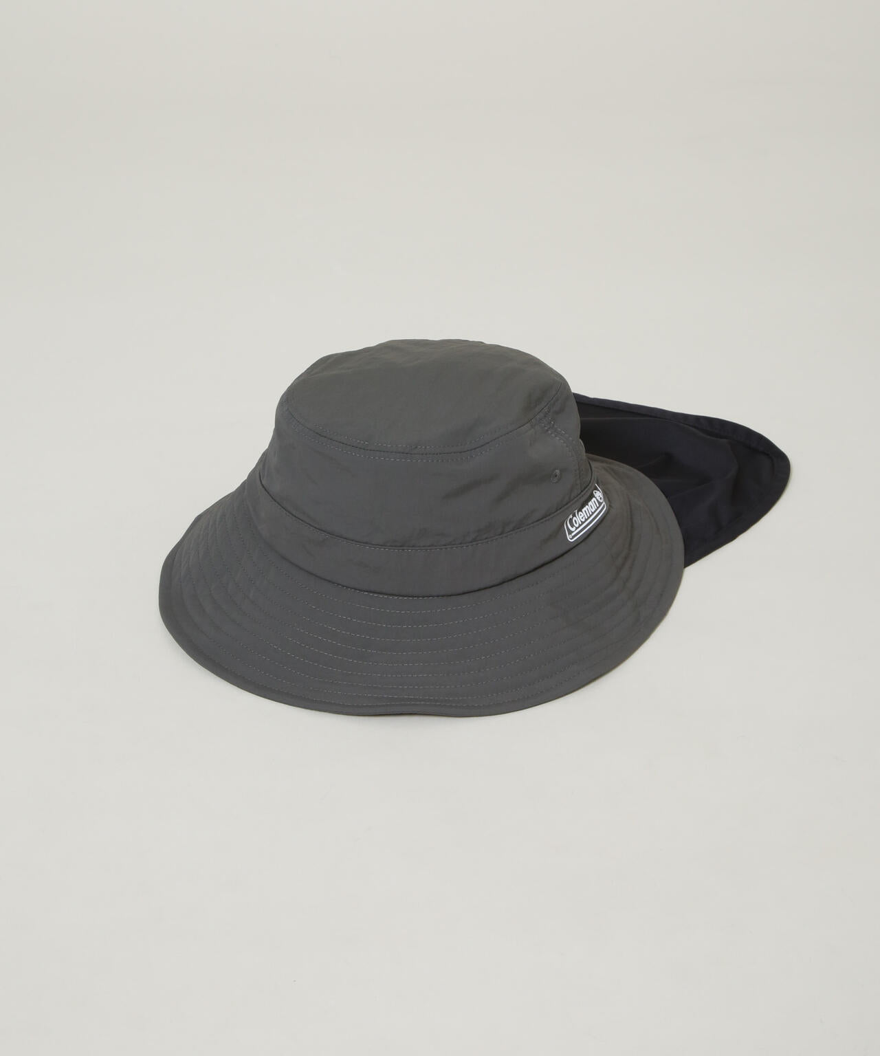 Coleman/タフタシェード付き アドベンチャーハット DARKROOM