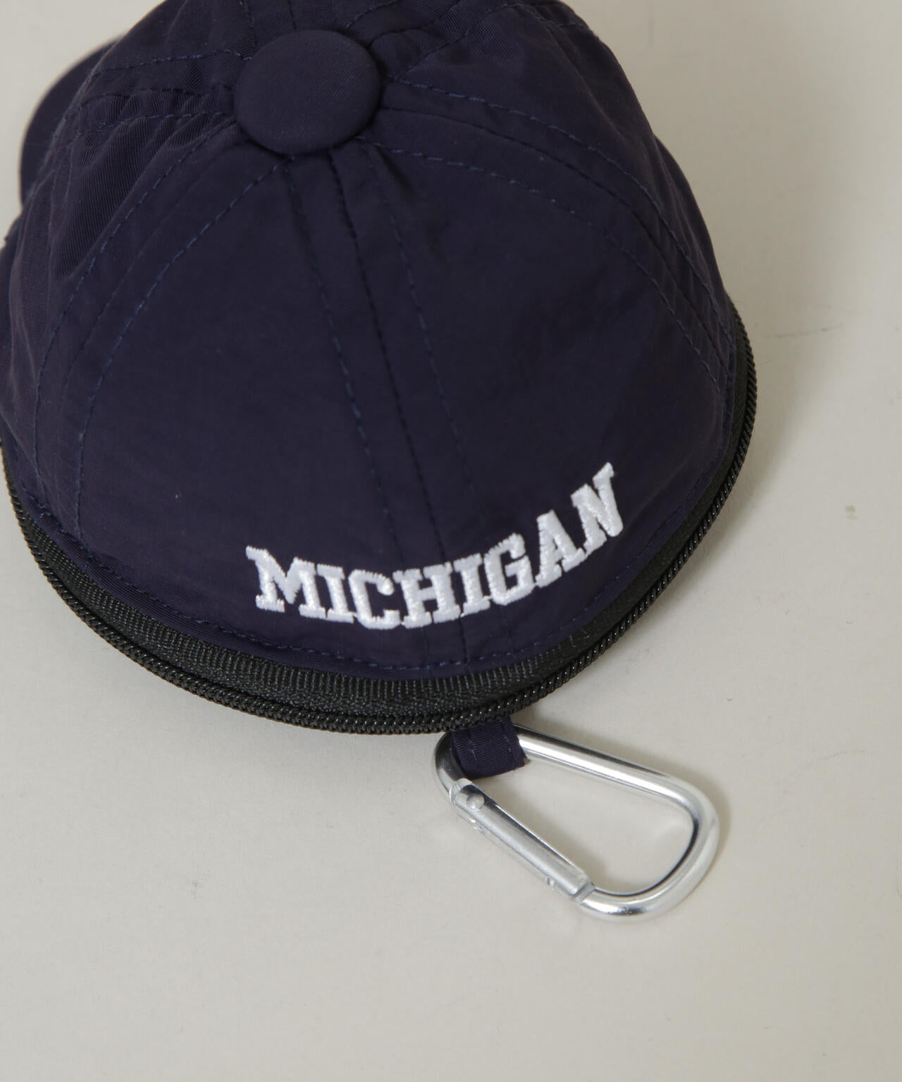 University/MICHIGAN CAP POACH