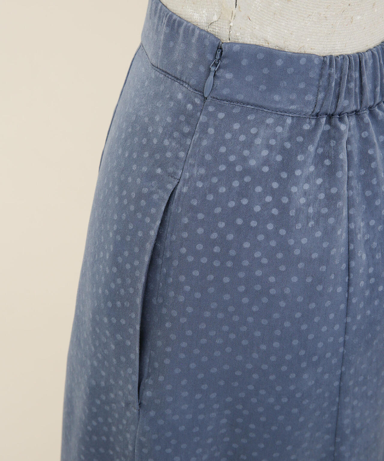 e3fe080f-8af3-586e-83ae-2e3e174943fd_Image