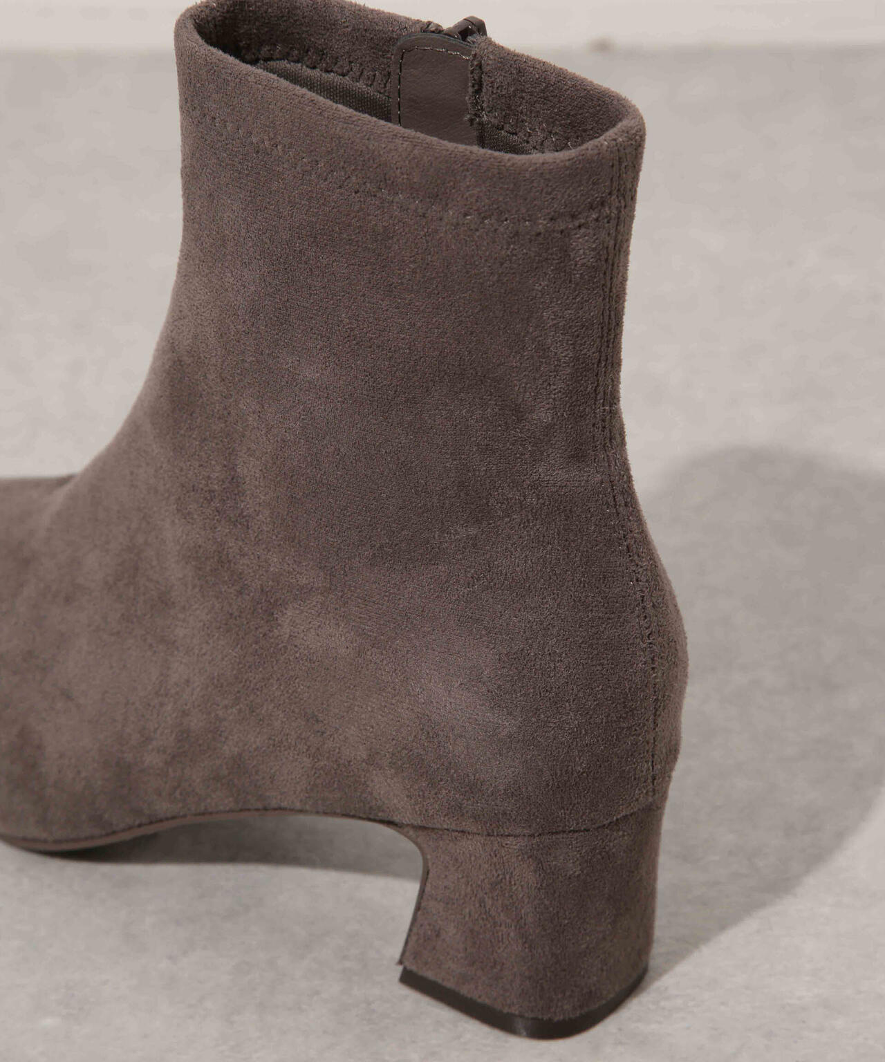 b2dcdde2-404c-56b2-aeaf-c0379b7c6891_Image