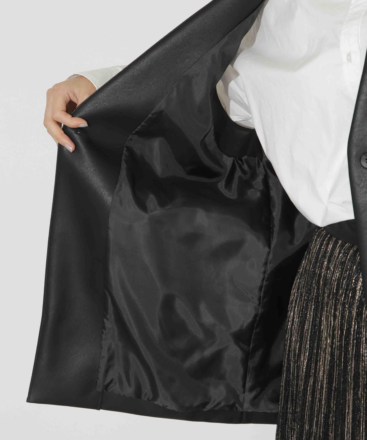 a8b43a95-f4a6-513d-896d-e5a0180d90f2_Image