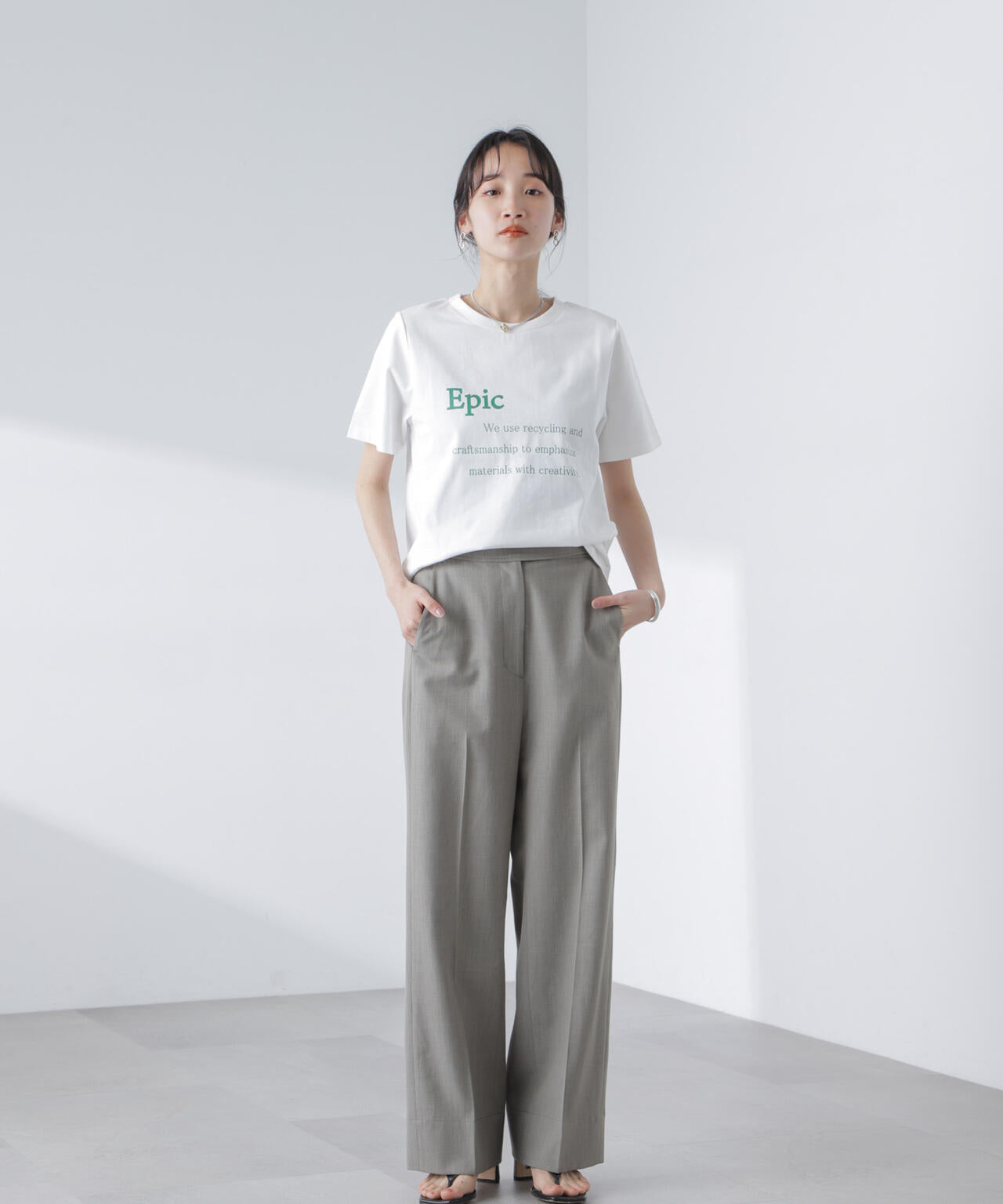 ロゴプリントTシャツ