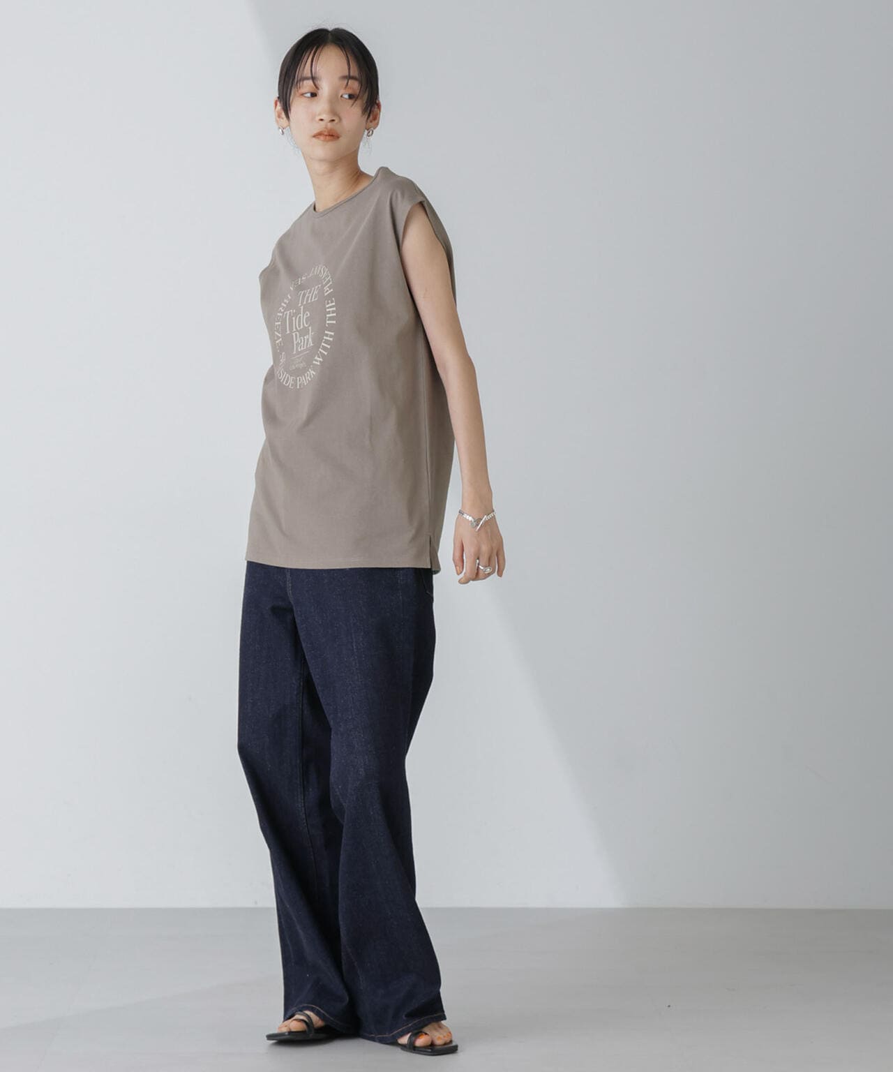 19013784-5d44-5af0-8b57-c7fc590288ab_Image