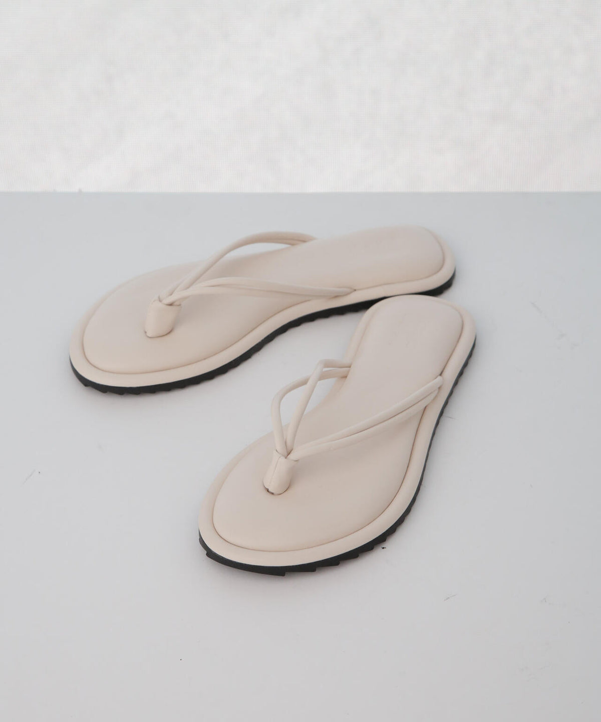 ソフトフラットトングサンダル