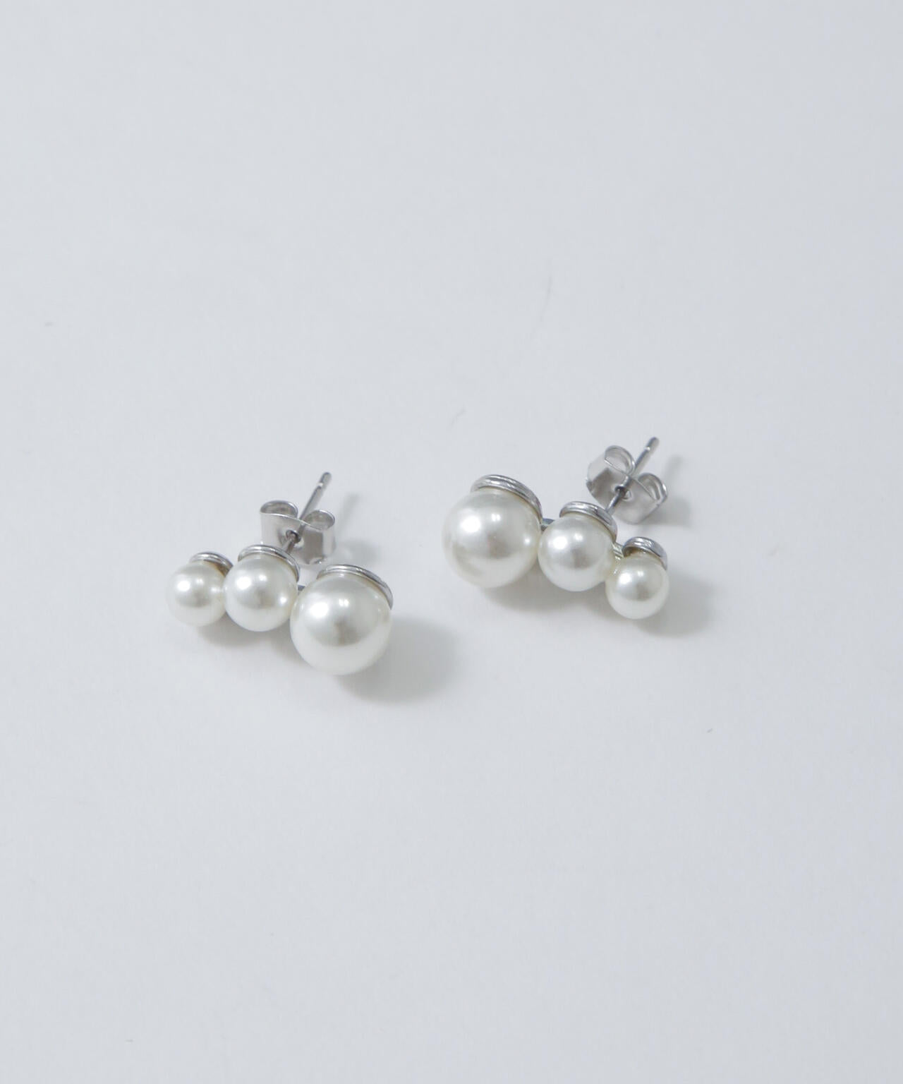 トリプルパールピアス
