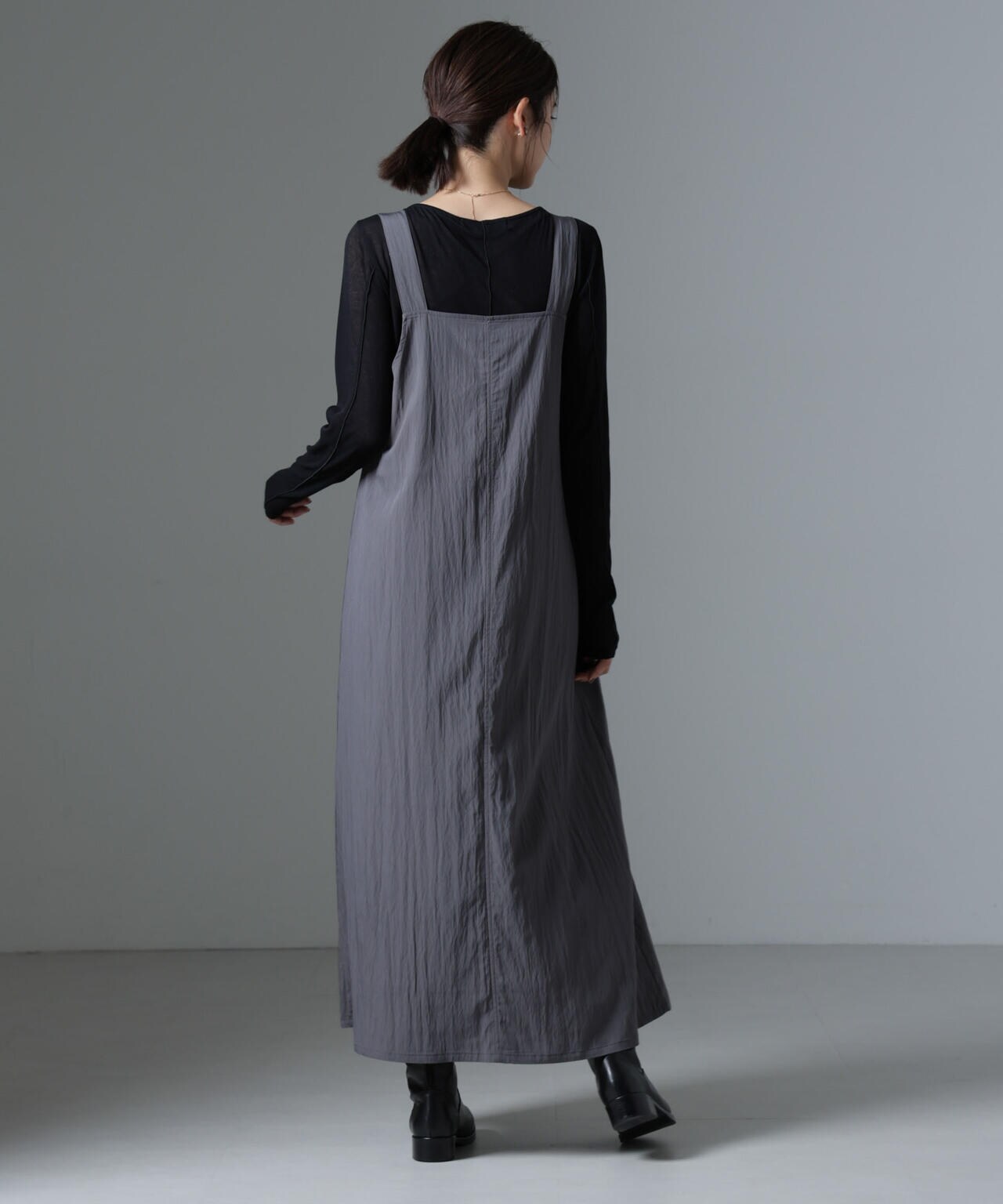 バックルベルトストラップフレアワンピース