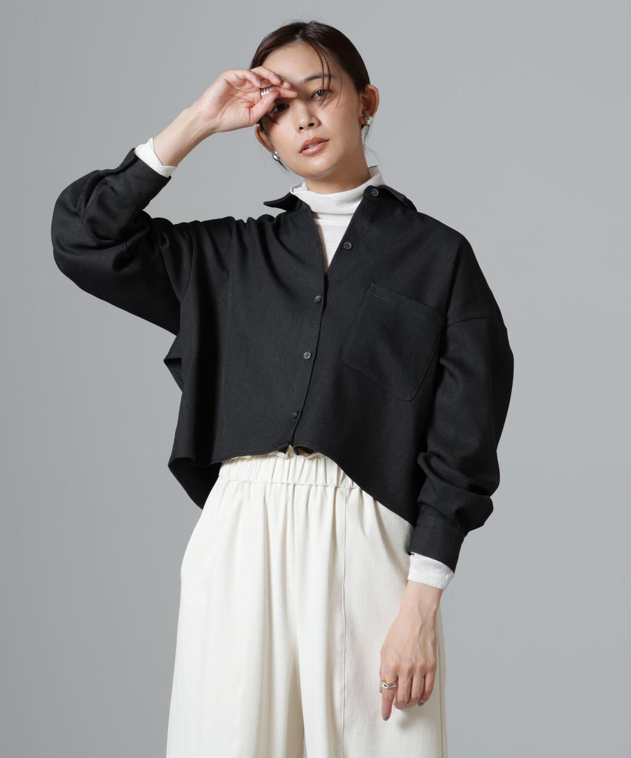 バックコンシャスクロップドシャツ(セットアップ可)