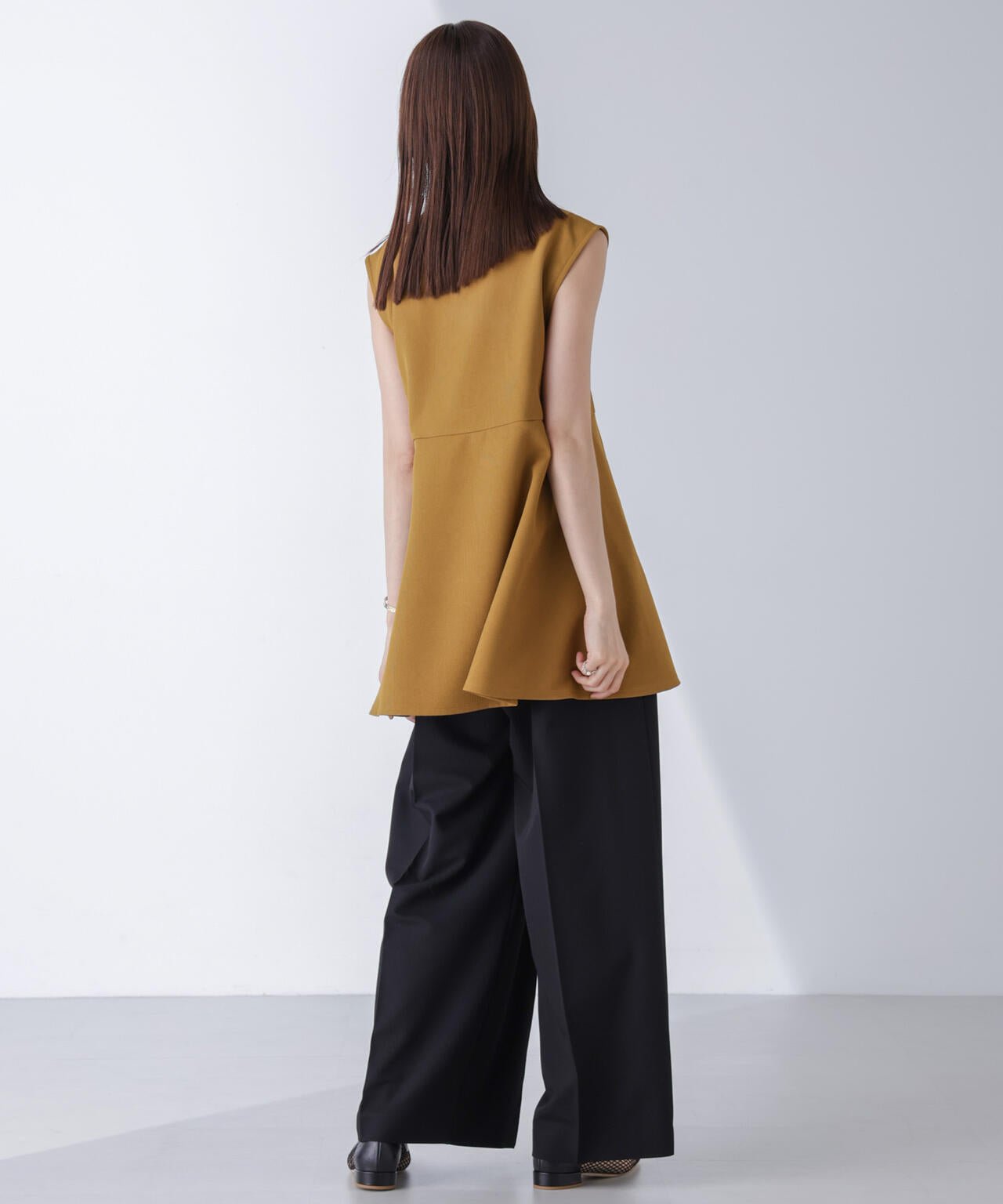 7c53c734-b887-56b1-b5e3-13d723939f1e_Image