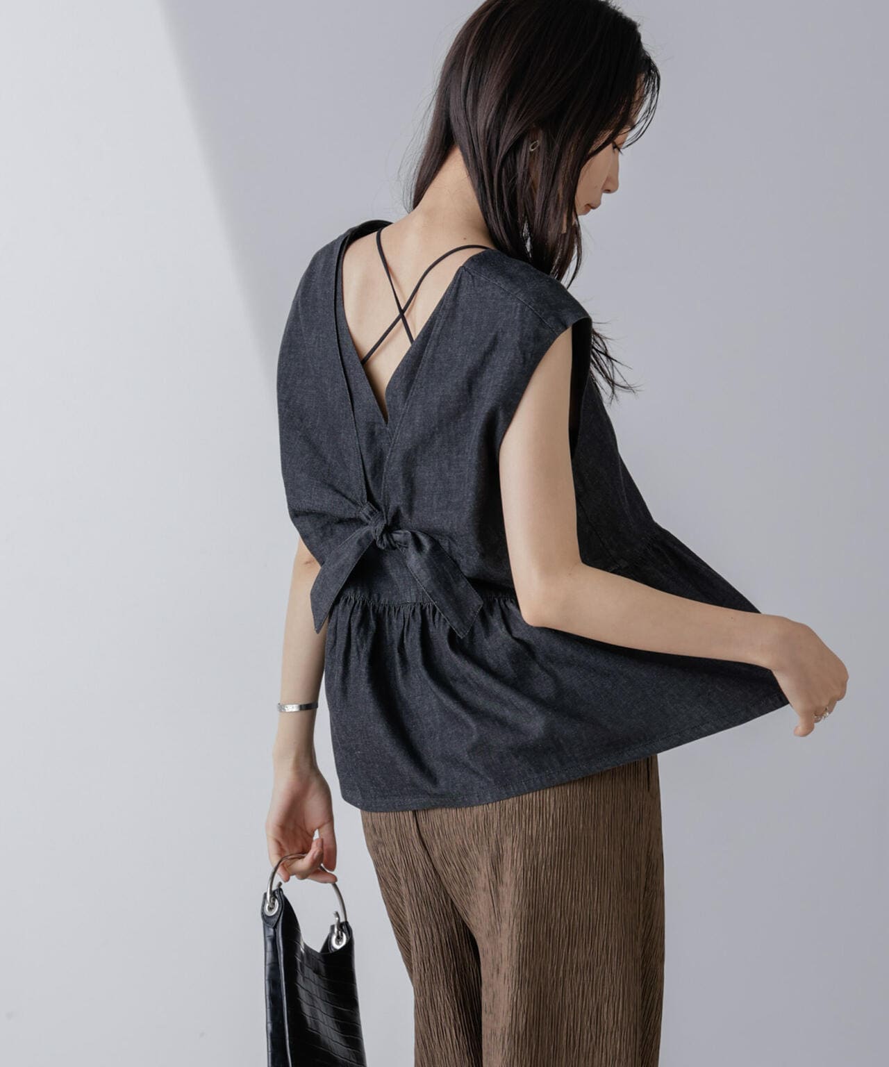 ec9bfd77-2b37-5d46-8838-36fadf3b7d0b_Image