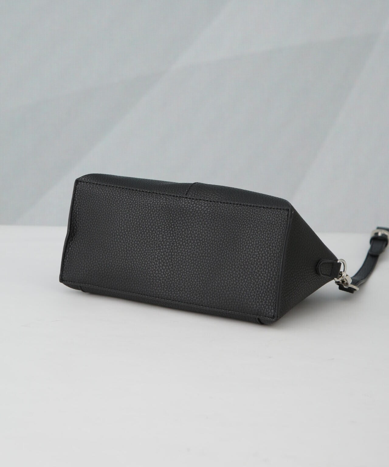 d9209561-ac79-5b2e-8dc6-06ffdf989989_Image