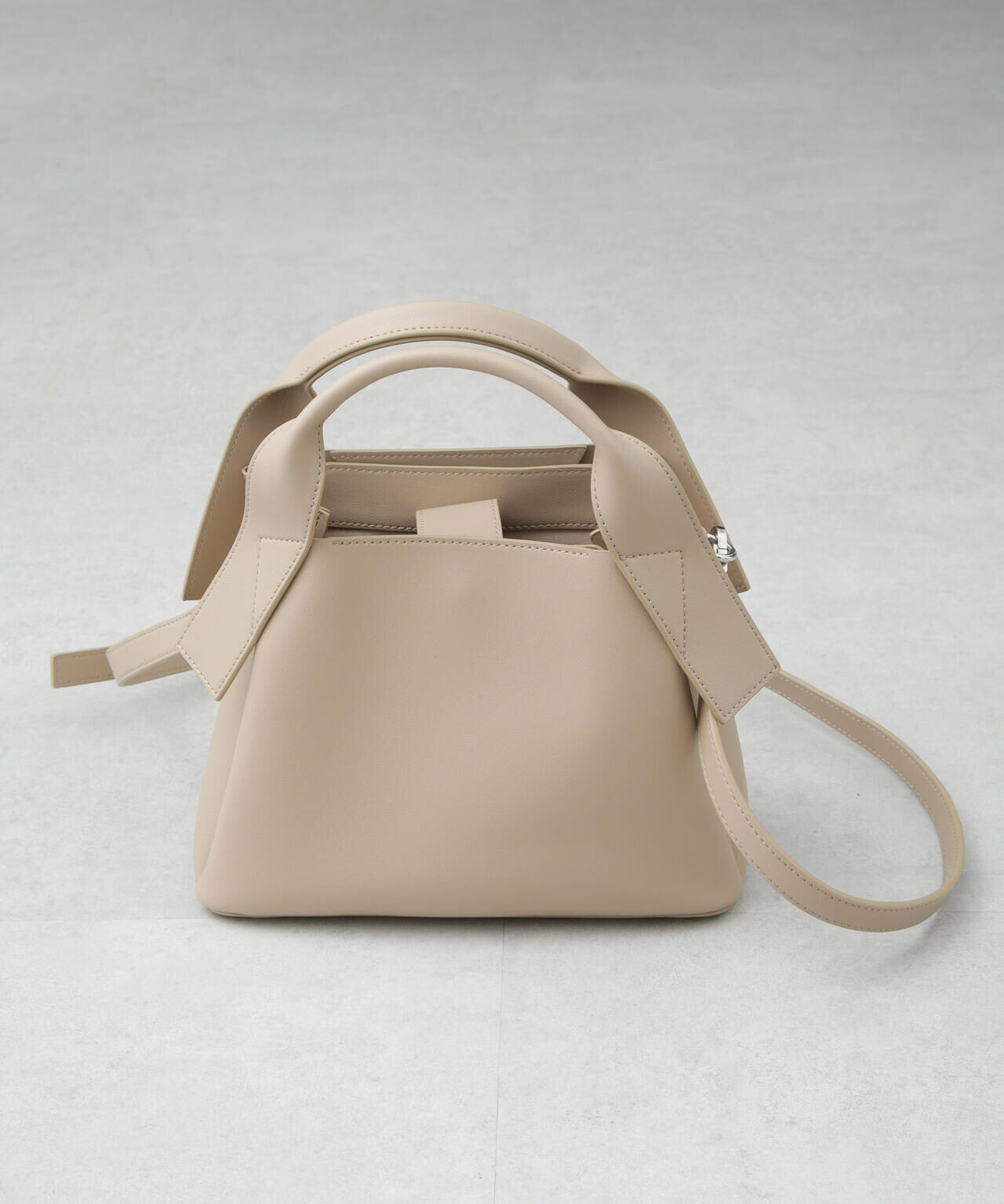 48e19dd2-3c5a-5ebc-a770-5dc23ce06354_Image