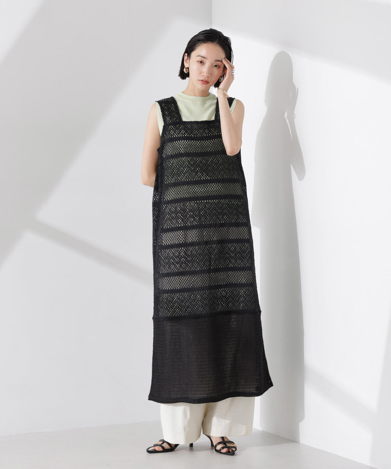 クロシェニット風レースノースリーブワンピース